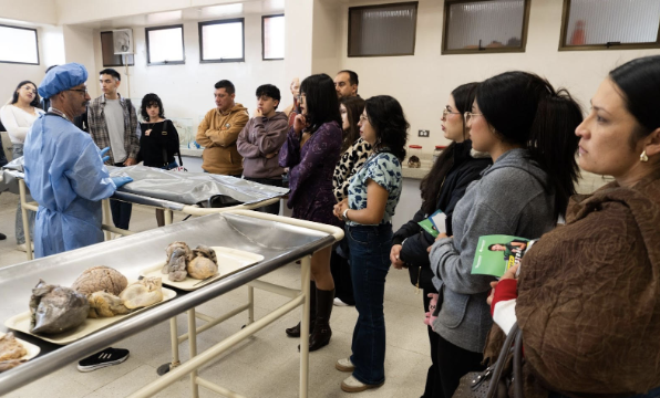 ¡Vive la UdeB y descubre un mundo de posibilidades para estar más cerca de tus sueños! 